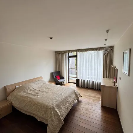 Apartment Private By Sea Balcony, Sauna, Parking *