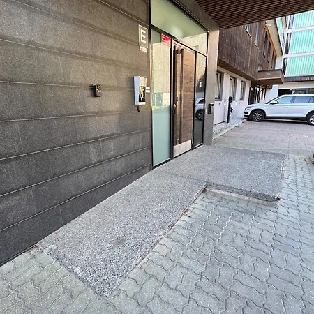 Apartment Private By Sea Balcony, Sauna, Parking